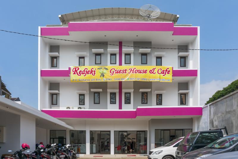 Reddoorz Near Jawa Timur Park 3 2*